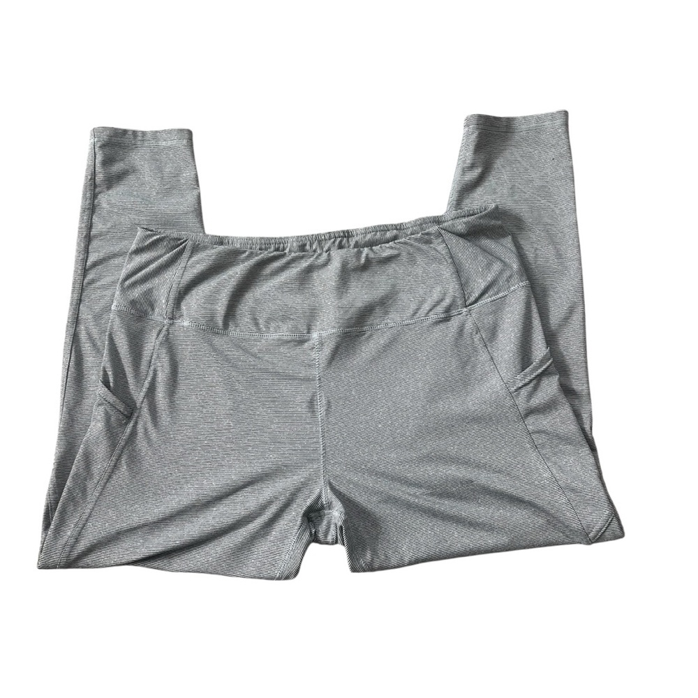 Danskin Women's Gray Athletic Stripped Cropped Leggings Size XL